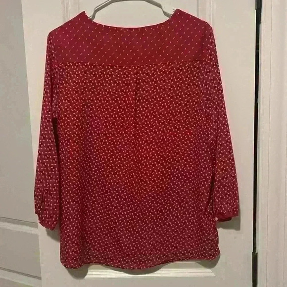 Banana Republic size Large Business Casual Red and Black long sleeved blouse - Picture 2 of 5